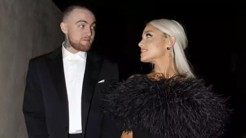 Fans Convinced Ariana Grande's "Pickin Petals" Lip Oil is a Tribute to Mac Miller