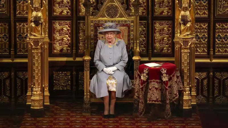 The queen could dissolve the assembly if she wanted to.