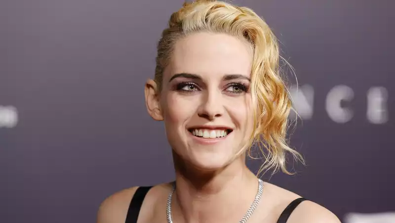 Kristen Stewart Says Princess Diana, William and Harry Were Like 'Unstoppable Beasts'