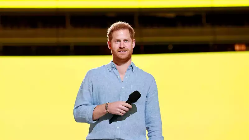 Some people think Prince Harry has started speaking with a bit of an American accent.