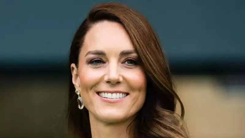 Kate Middleton's subtle environmental message in her Earth Shot Award gown.