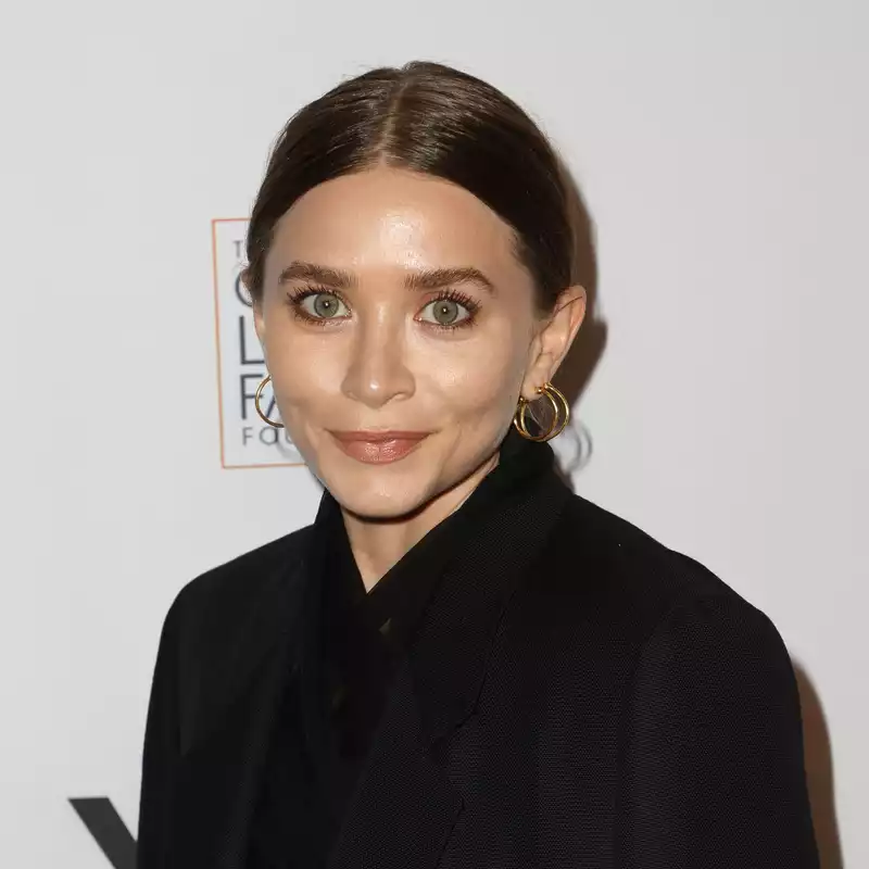 Ashley Olsen on the red carpet in all black.