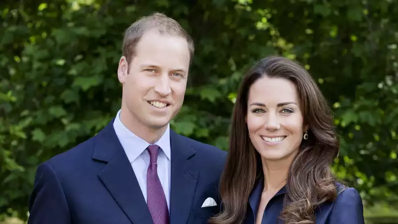 Kate Middleton and Prince William want to leave London's "chaos," sources say