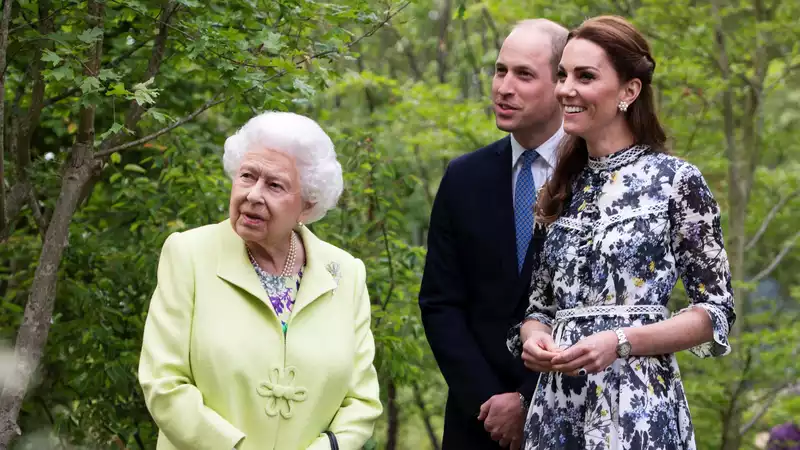 Kate Middleton and Prince William enjoy "special time with the Queen" at Balmoral.