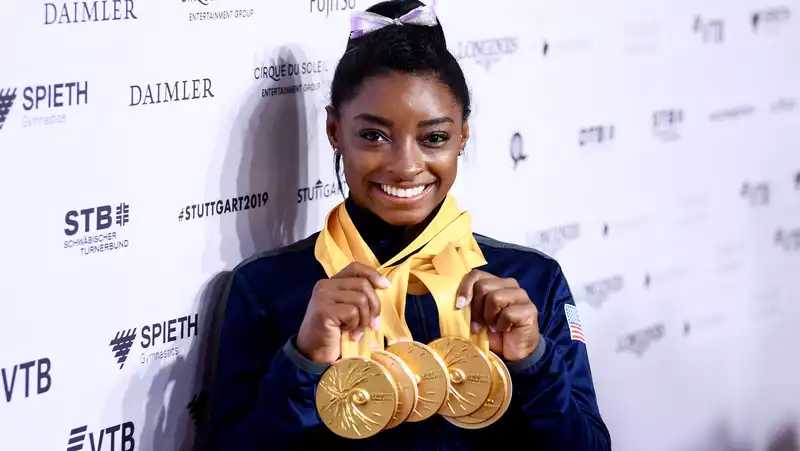 Simone Biles introduces "Cabo Girl Gang" in hilarious TikTok