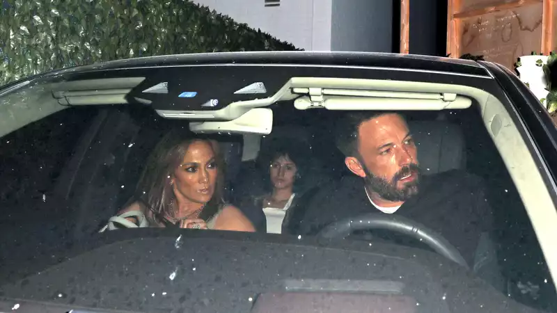 Jennifer Lopez and Ben Affleck have a series of family dates with their kids in LA this weekend.