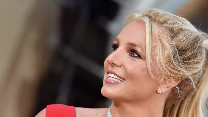 Fans think Britney Spears' story about being locked in a bathroom is a metaphor