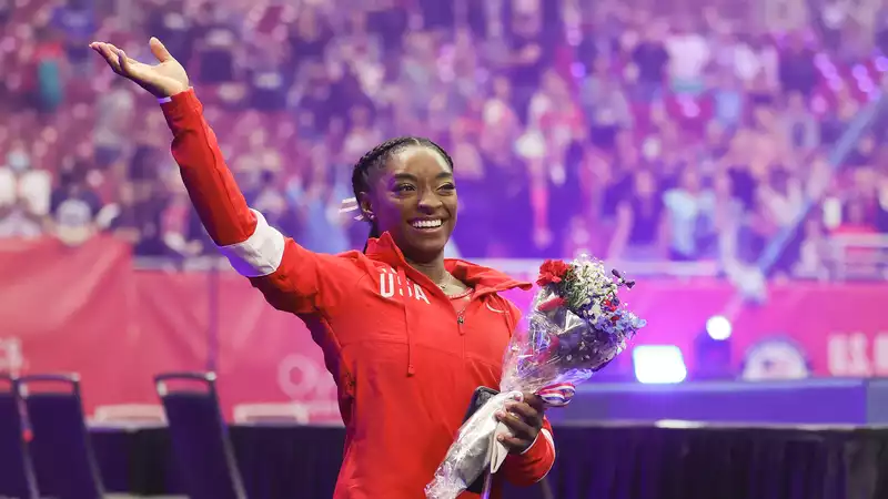 Simone Biles posts her GOAT emoji on Twitter