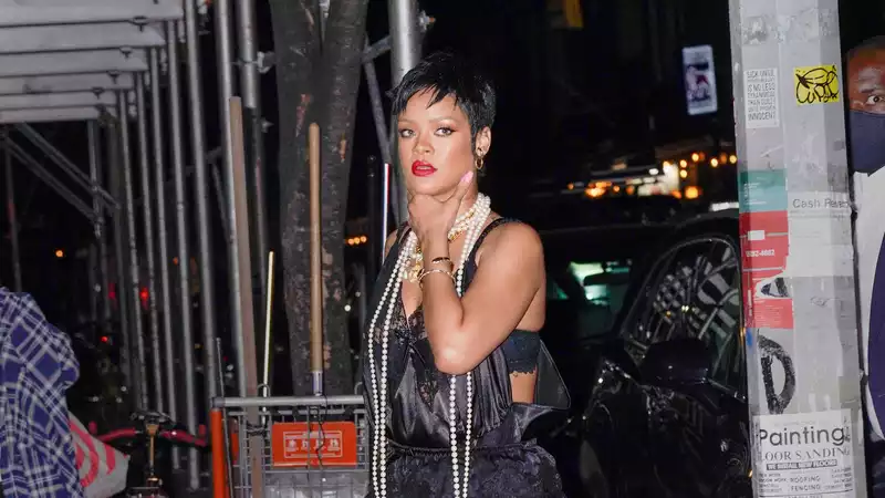 Rihanna Embodies 1920s Glamour at Dinner in New York