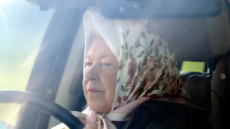 The Queen was seen heading to Frogmore Cottage as Prince Harry returned to England.