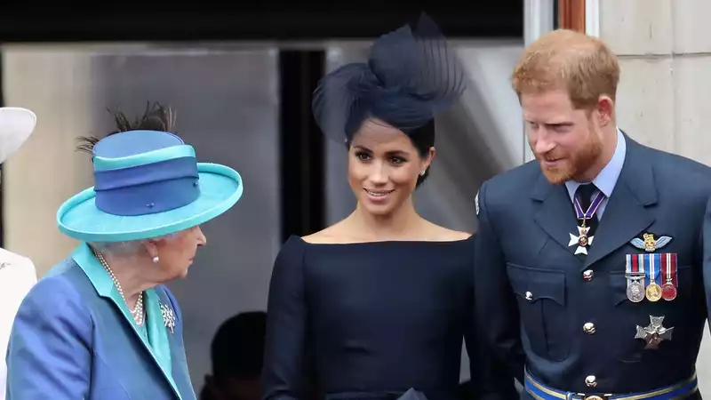 Prince Harry and Meghan Markle trying to "keep the peace" with the royal family after the birth of baby Lili.