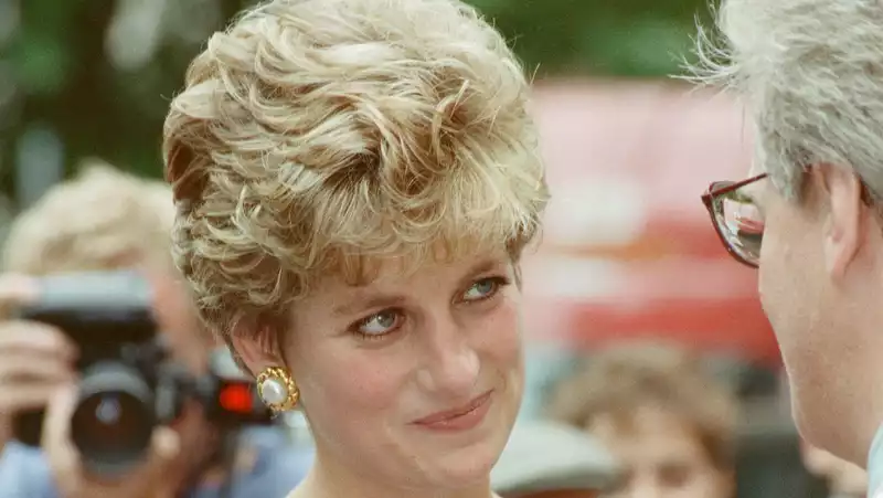 Princess Diana changed one dress for a very nice reason!