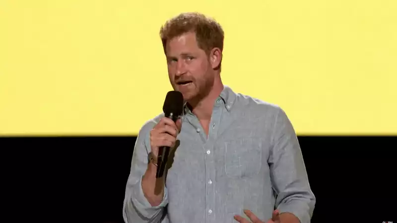 Prince Harry says he is experiencing a "digital pandemic" of misinformation in his Vax Live speech.