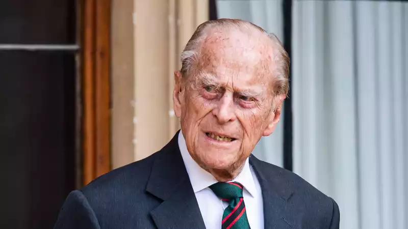 Crown Prince Philip spends his sixth night in the hospital as a "precautionary measure."