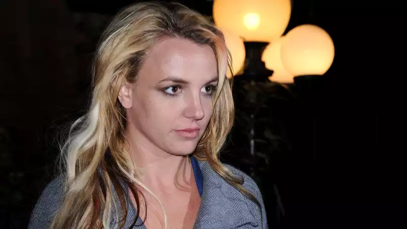 Britney Spears' Wetting": People's Reactions