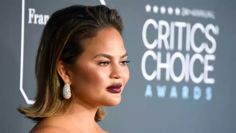 Chrissy Teigen documents her recovery after endometriosis surgery