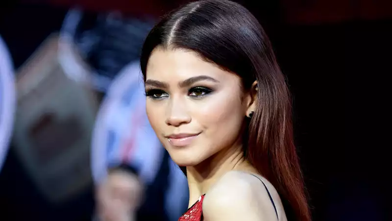 Zendaya understands the backlash against the age gap in Malcolm and Marie