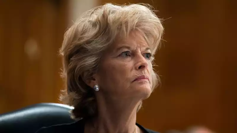 Senator Lisa Murkowski suggests convicting President Trump.