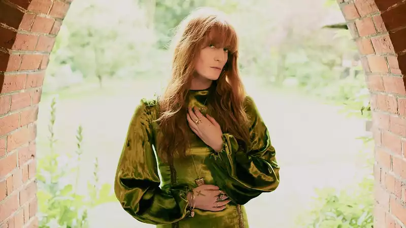 Florence Welch finally stands still.