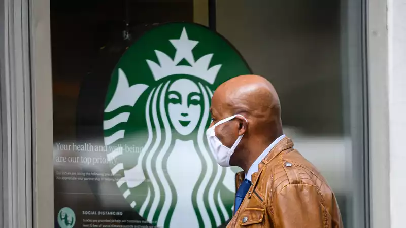 Starbucks reportedly bans employees from wearing clothing that supports the "Black Lives Matter" movement.