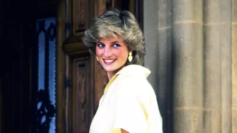 Royal photographer explains why Princess Diana always made the most of royal photo shoots