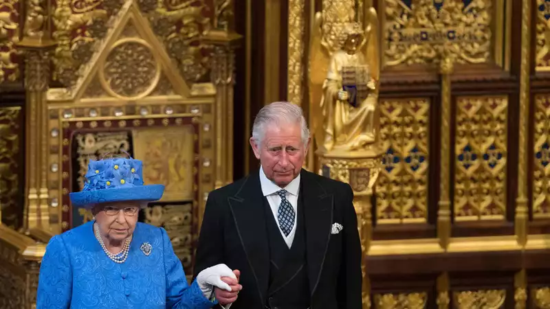 Queen Elizabeth meets with Prince Charles, who contracted coronavirus two weeks ago.