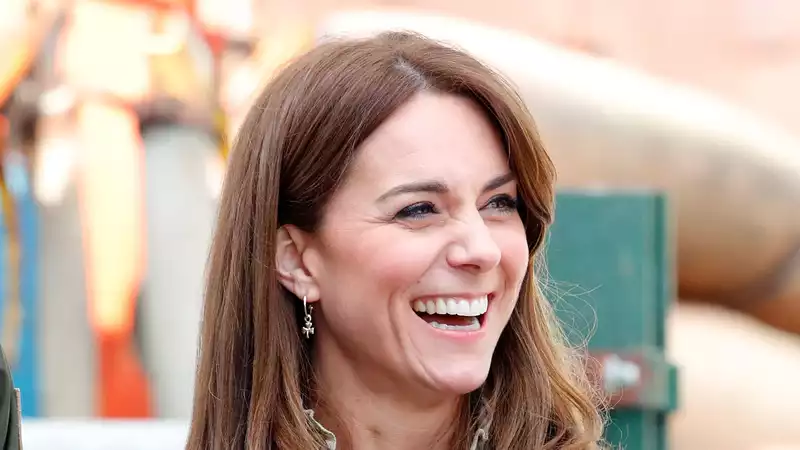 Kate Middleton's new haircut was actually a return to "mommy bangs."