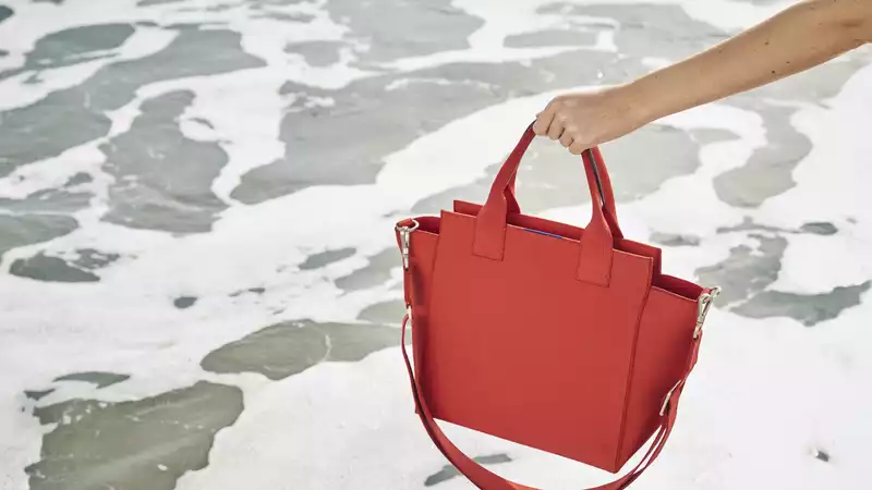 Rothy's Introduces Sustainable Bags Made from Ocean-Derived Plastic