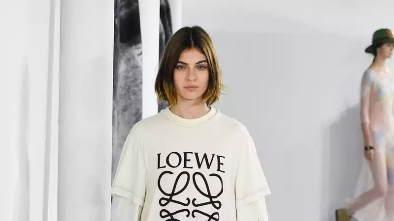 Watch Loewe's Fall 2020 runway show via live stream