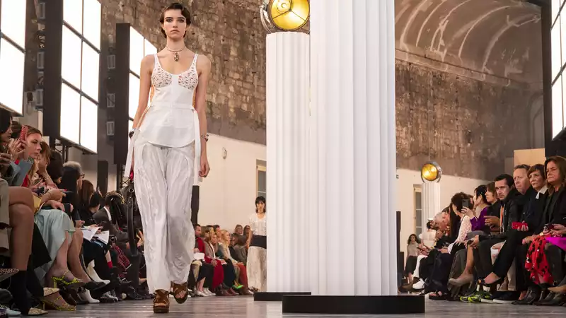 Check out Chloé's Fall 2020 runway show via live stream