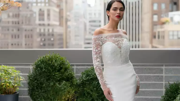 Reversible Wedding Dresses Have Two Faces for the Modern Bride