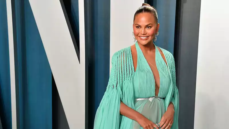 Chrissy Teigen Says She's Too Nervous to Talk to Beyoncé at Academy Awards After-Party