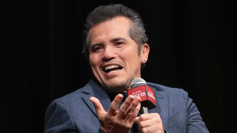 John Leguizamo says he turned down his favorite role in "The Devil Wears Prada"