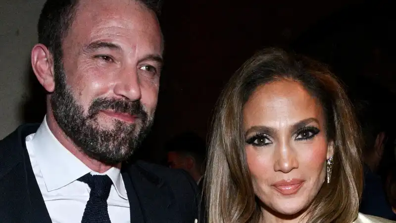 Here's what we know about Jennifer Lopez and Ben Affleck's rumored marital strife