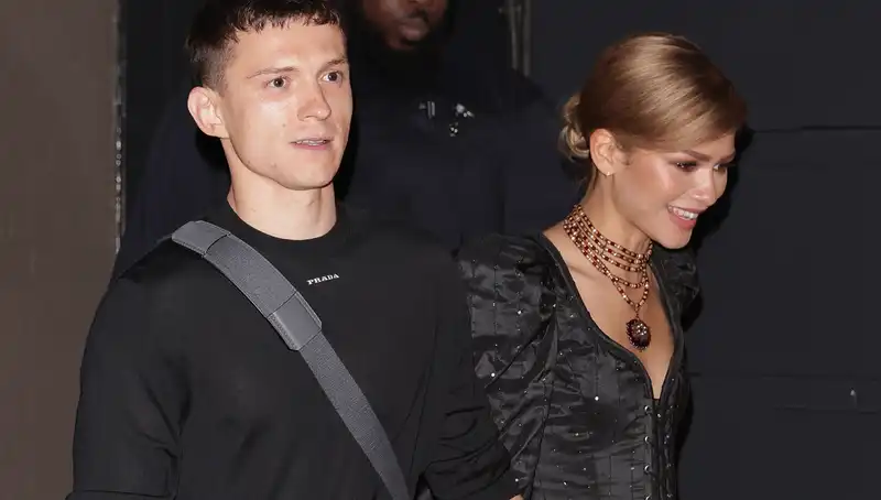 Zendaya looks like the Shakespeare heroine of Tom Holland's "Romeo and Juliet" premiere