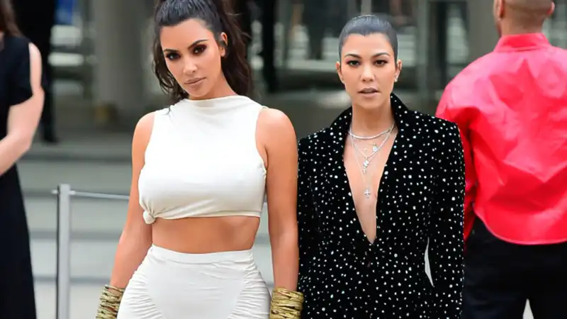 Kim Kardashian says she and Kourtney "really do not hate": "There is this big misunderstanding"