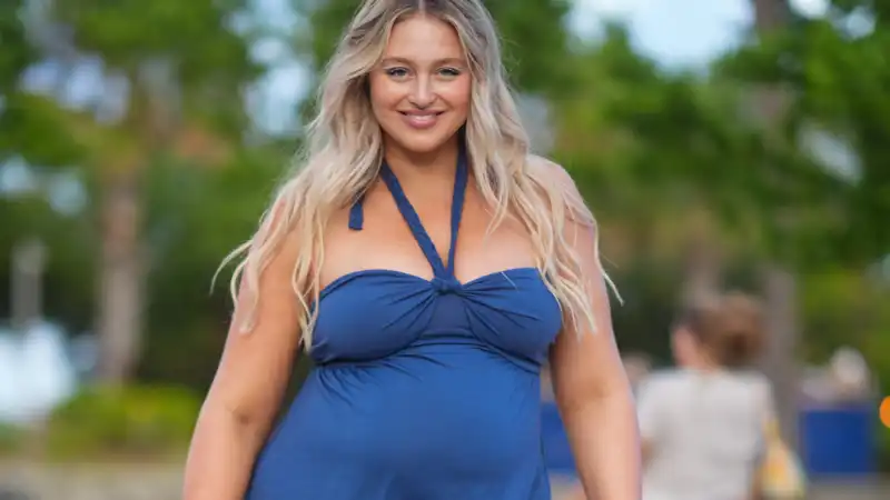 Iskra Lawrence shares 'disbelief' in the rampant 'fat shame' she experienced after walking down the runway during pregnancy