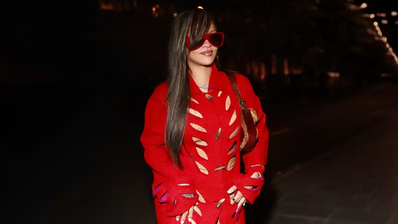 Rihanna reinvented the trend almost naked in a red hot cut-out coat