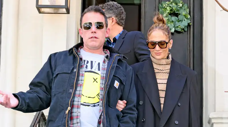 Ben Affleck and Jennifer Lopez reportedly removed all their belongings from the couple's home before returning from vacation in Italy.