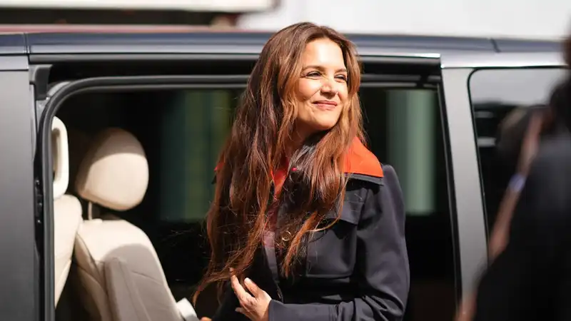 Katie Holmes Transforms from Joggers and Sneakers to Couture Chic at Paris Fashion Week