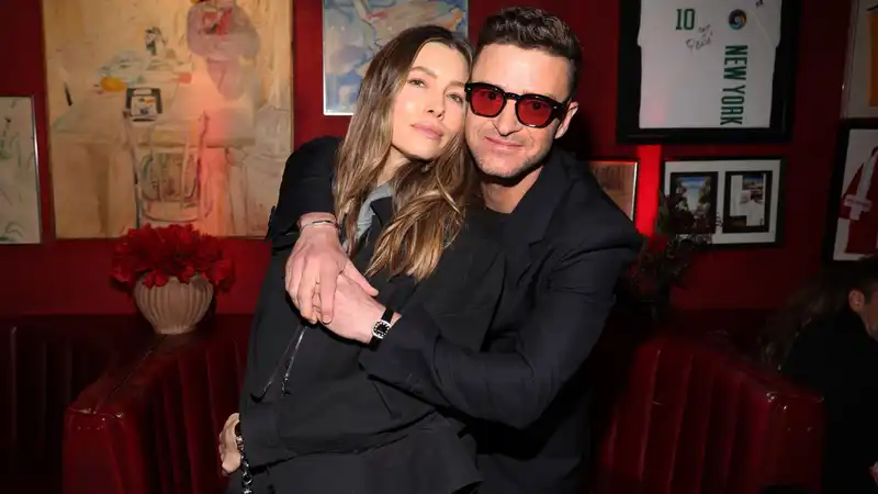 Justin Timberlake and Jessica Biel "recover" from Timberlake's DUI arrest in the Hamptons last week and consider it "in the past."