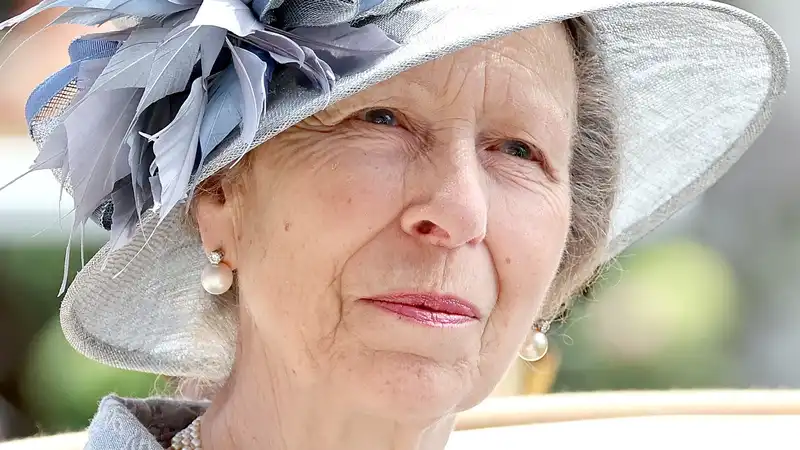 Princess Anne, who continues to be hospitalized after the accident at her home Sunday night, does not appear to have permanent memory loss following the accident