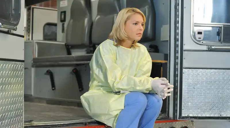 Katherine Heigl Finally Addresses "Grey's Anatomy" Controversy