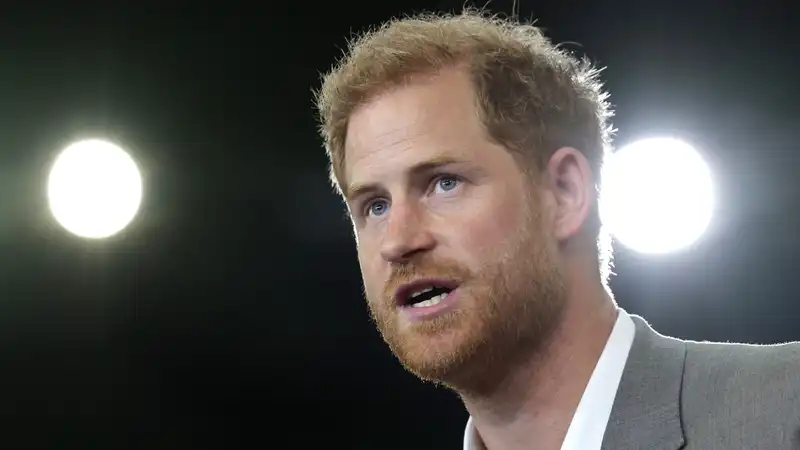 ESPN responds to backlash over Prince Harry's selection as Pat Tillman Award winner at ESPY - Tillman's mother complains about Harry's selection.