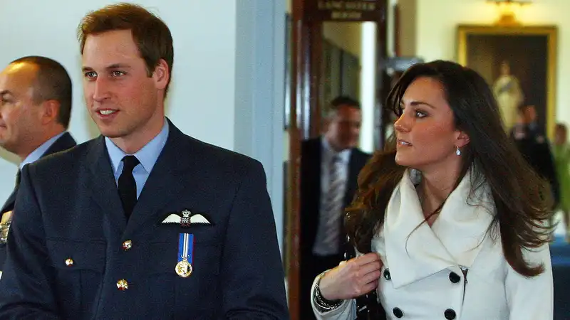 Kate Middleton was a college freshman in 2001 before she reunited with Prince William and missed her "meeting"