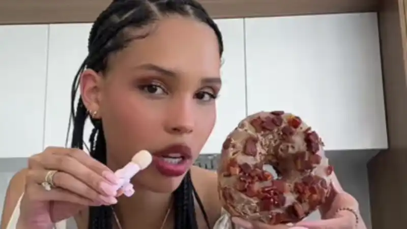 Viral TikTok Star Nala Smith Addresses "Hateful" and "Harsh" Comments She Receives Online