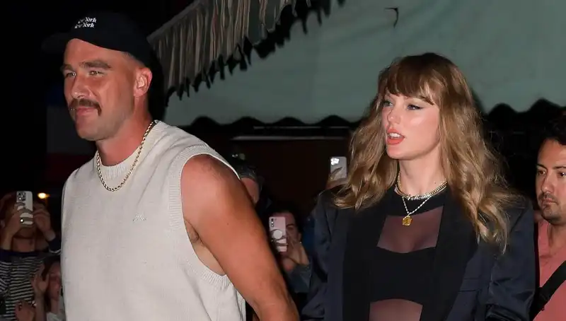 Taylor Swift Surprise Date with Travis Kells in Brooklyn in Her Most Classic Fall Boots