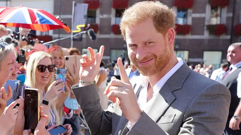 Prince Harry has lots of friends but 'not interested' in returning to royal life