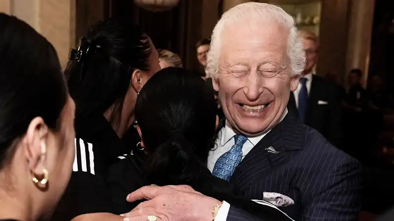 Prince Charles makes his own royal rules regarding PDAs.