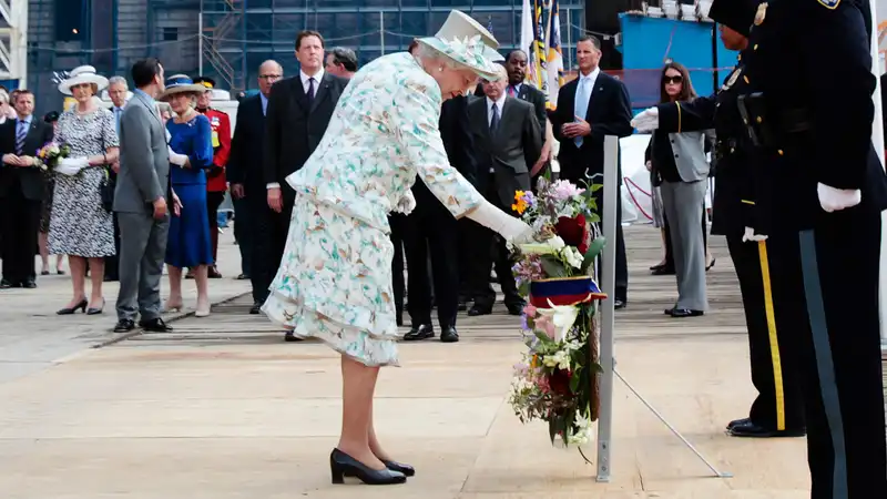 Queen Elizabeth Breaks Royal Tradition with Tribute to 9/11 Victims